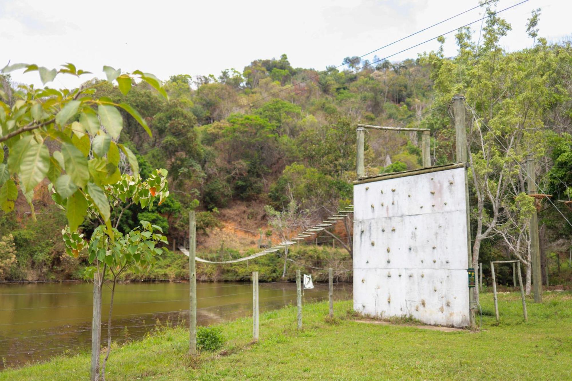 Vale Silvestre Eco Park Hotel Governador Valadares Exterior foto